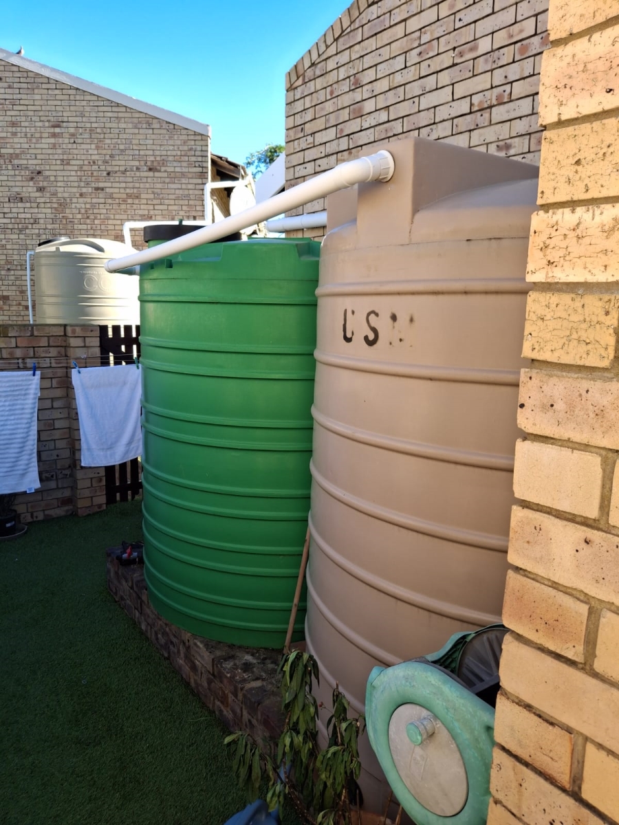 3 Bedroom Property for Sale in Wavecrest Eastern Cape